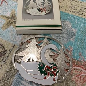 Oneida vintage swan trivet